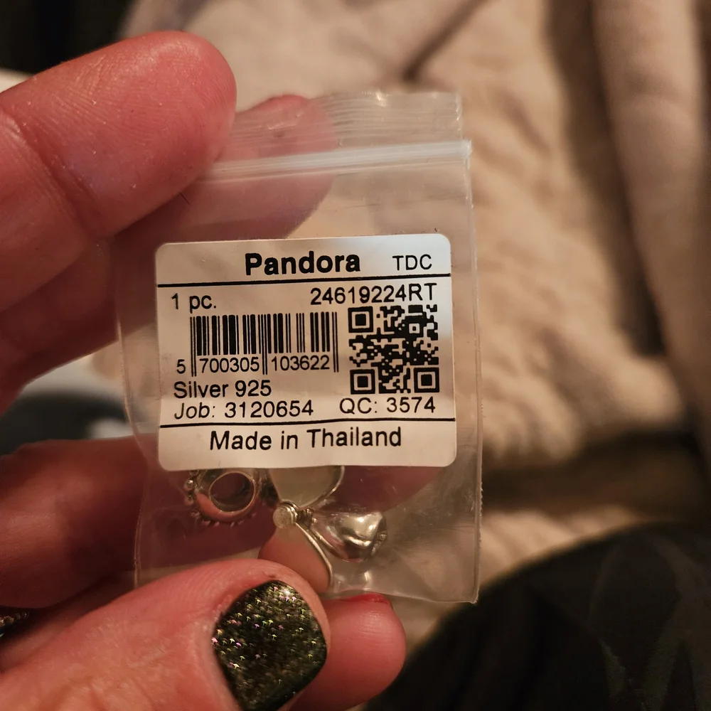Authentic Pandora Flying Dumbo Charm. Never Opened. - Picture 3 of 8